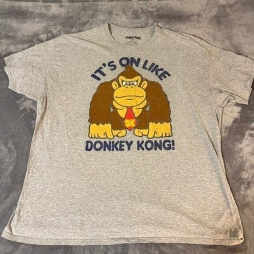 Nintendo Donkey Kong‎ Mens 2XL Gray Graphic T-Shirt Its On Like Donkey Kong 2021